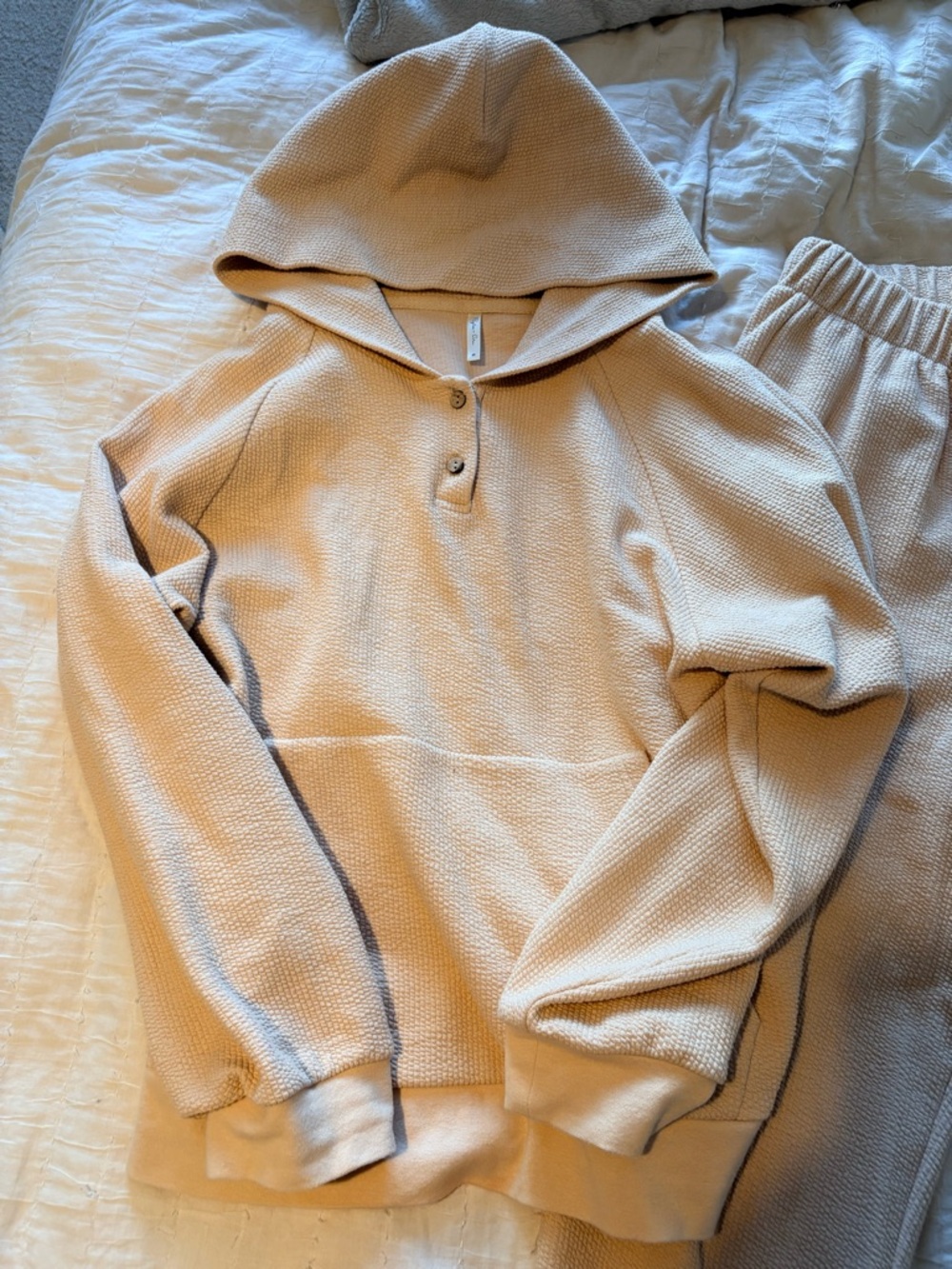 Rylee + Cru Beige Cargo Jogger Pants - Picture 4 of 4